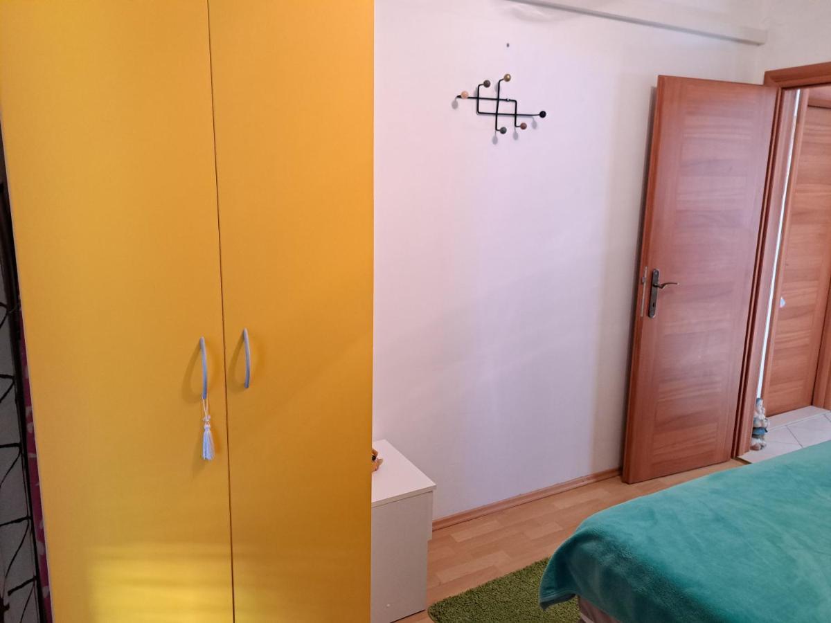 Mateo Apartment Dugi Rat Ngoại thất bức ảnh
